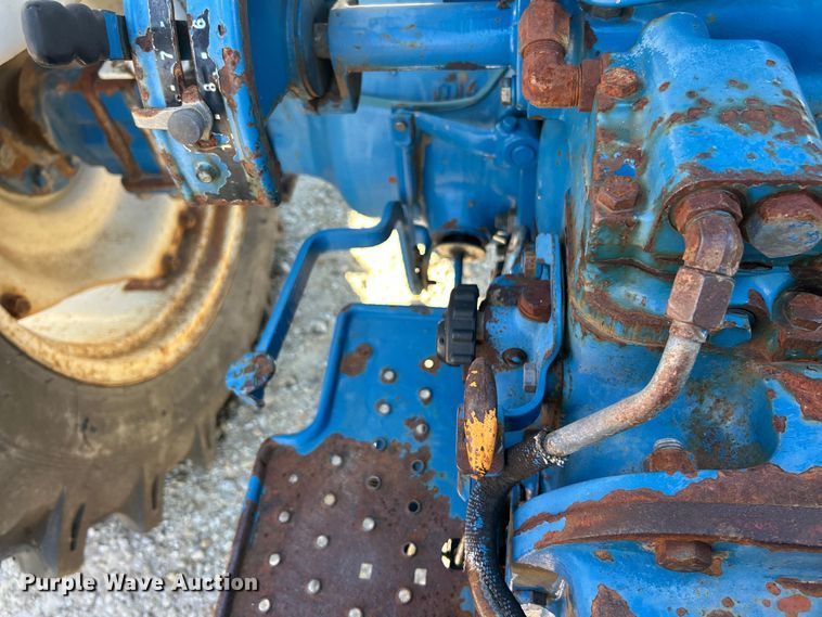 image for item ET3087 Ford 3930 tractor