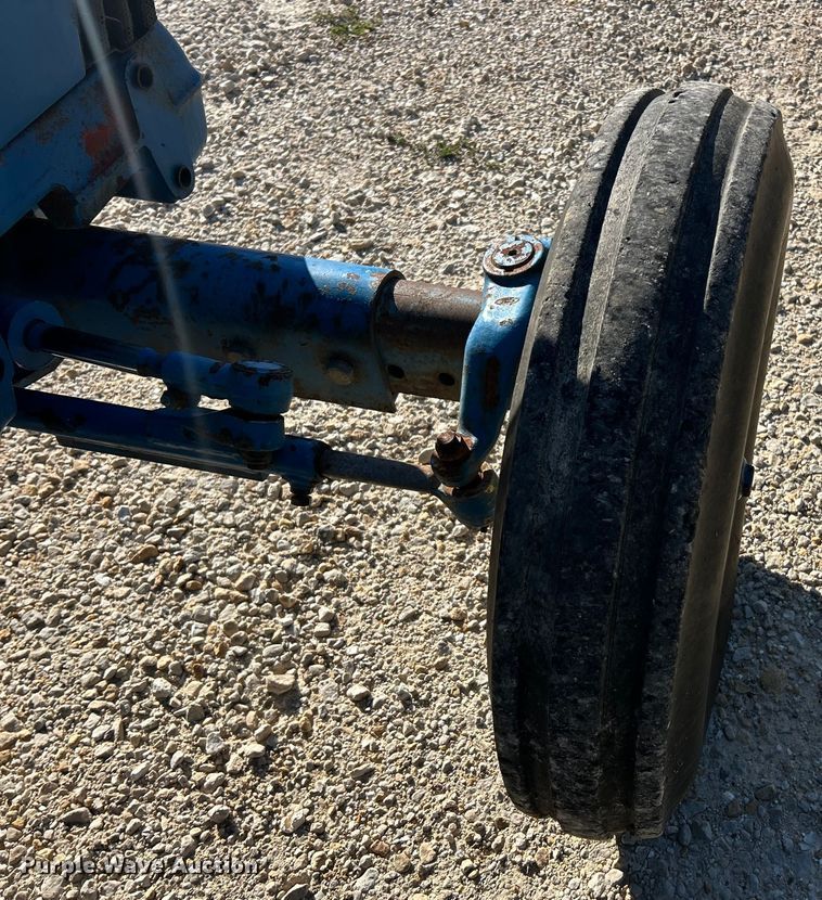 image for item ET3087 Ford 3930 tractor