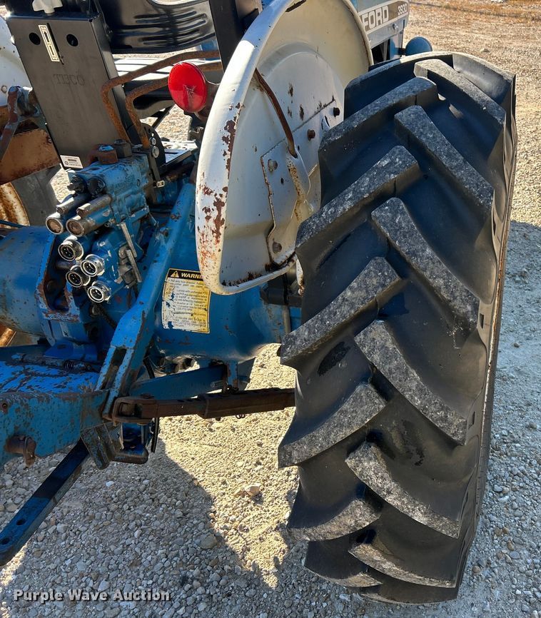 image for item ET3087 Ford 3930 tractor