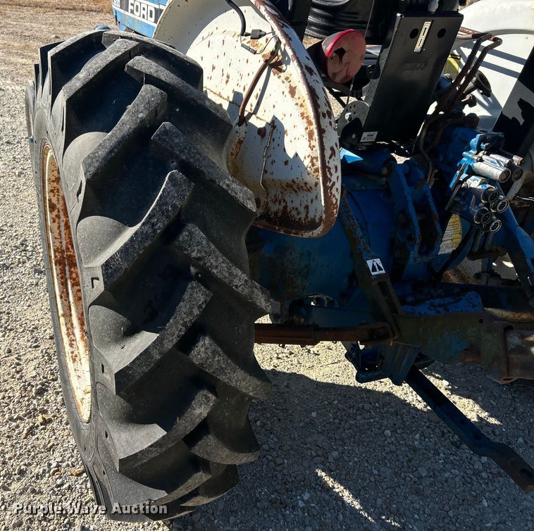 image for item ET3087 Ford 3930 tractor