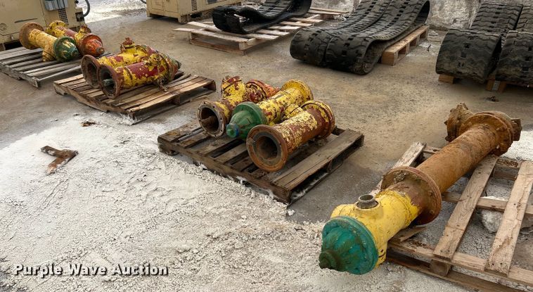 image for item ET3089 Mueller (8) fire hydrants