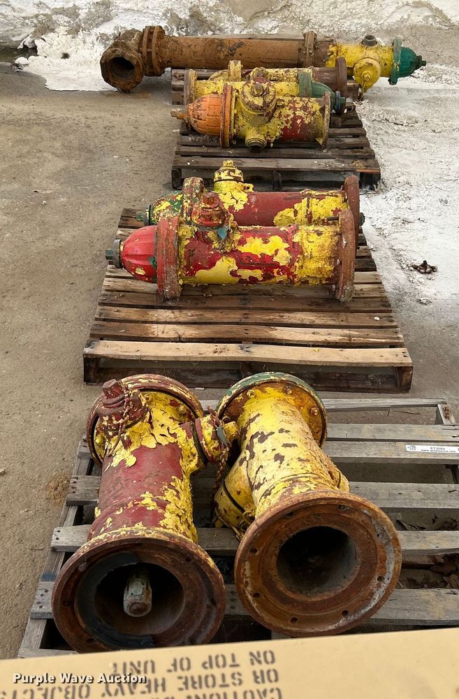 image for item ET3089 Mueller (8) fire hydrants