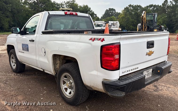 image for item ET7058 2018 Chevrolet Silverado 1500 pickup truck