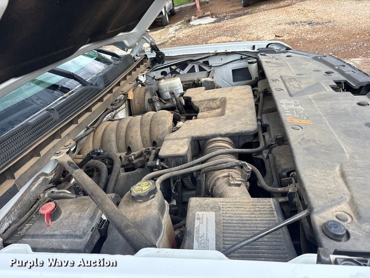 image for item ET7058 2018 Chevrolet Silverado 1500 pickup truck