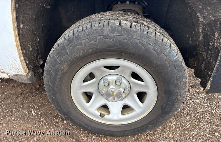 image for item ET7058 2018 Chevrolet Silverado 1500 pickup truck