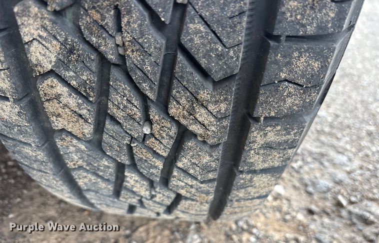 image for item ET7058 2018 Chevrolet Silverado 1500 pickup truck