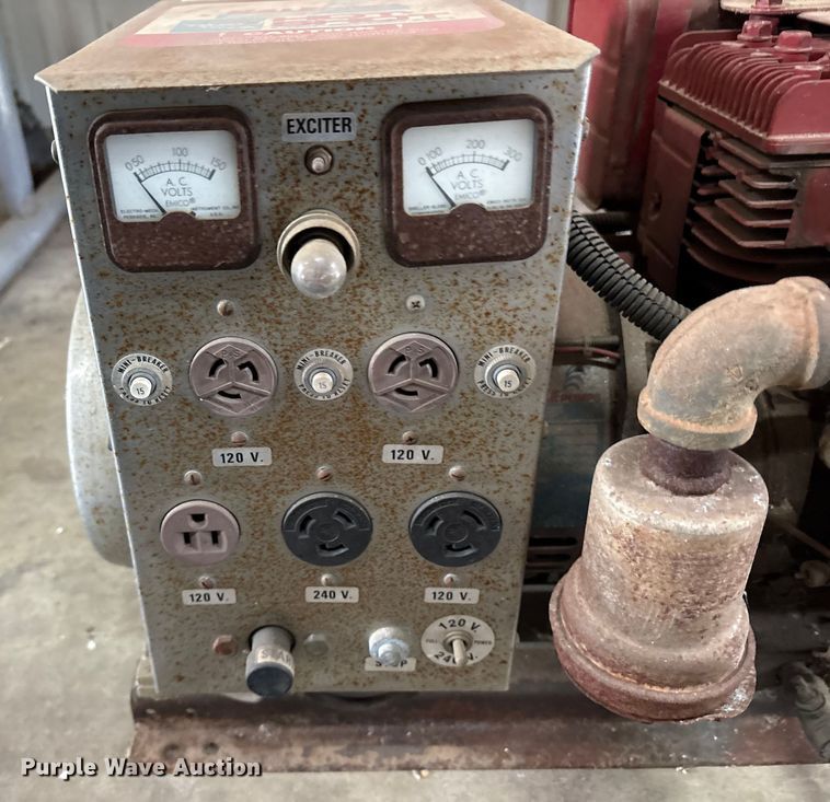 image for item ET7060 Hale Hot Shot  generator