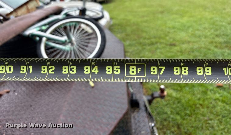 image for item ET7062 1993 Ford F350 Crew Cab flatbed pickup truck