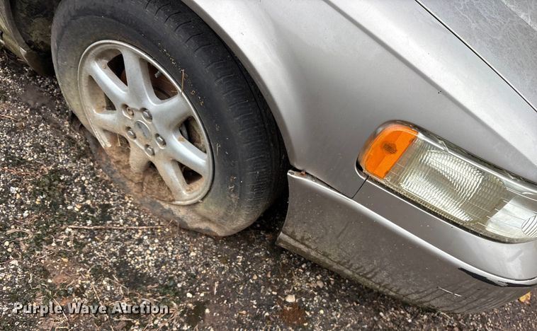 image for item ET7064 2002 Cadillac Seville 