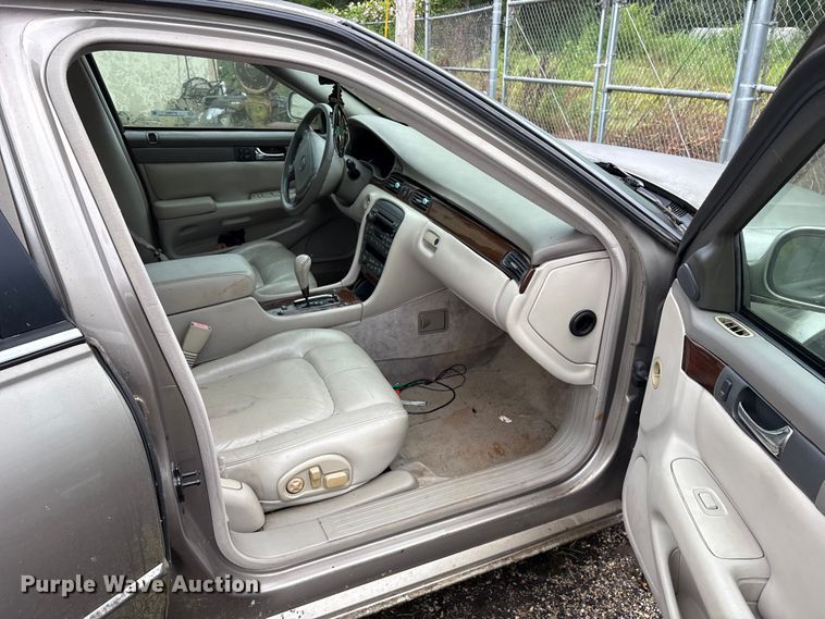 image for item ET7064 2002 Cadillac Seville 