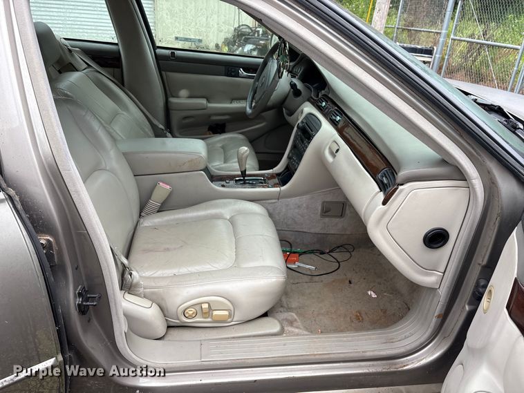 image for item ET7064 2002 Cadillac Seville 