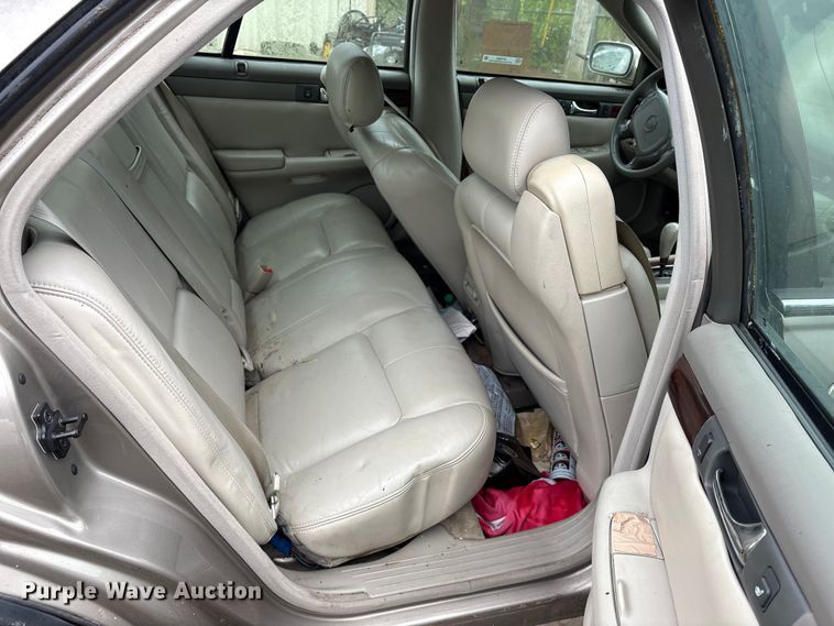 image for item ET7064 2002 Cadillac Seville 