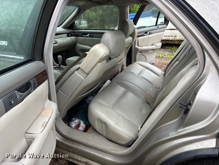 image for item ET7064 2002 Cadillac Seville 