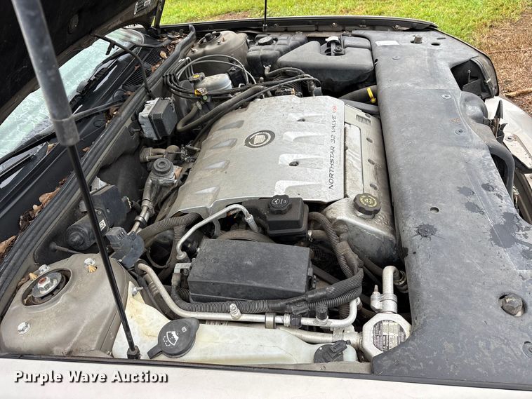 image for item ET7064 2002 Cadillac Seville 