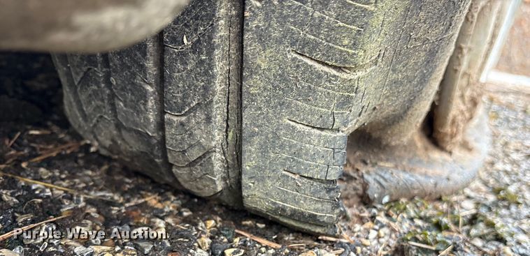 image for item ET7064 2002 Cadillac Seville 