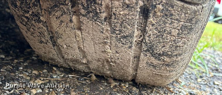 image for item ET7064 2002 Cadillac Seville 