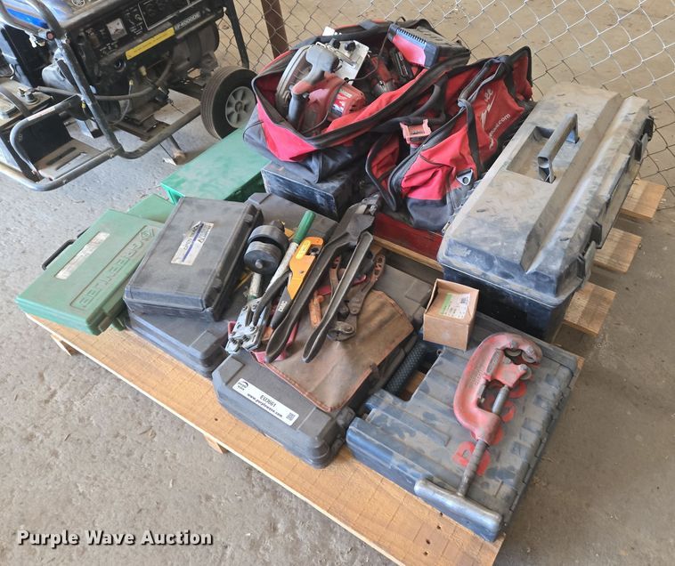 image for item EU3661 Tools