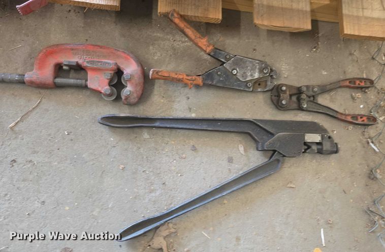 image for item EU3661 Tools