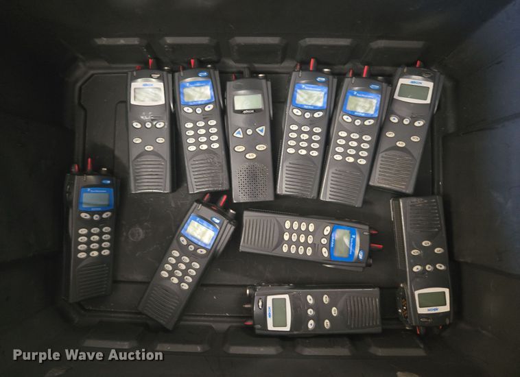 image for item EU3664 (11) radios