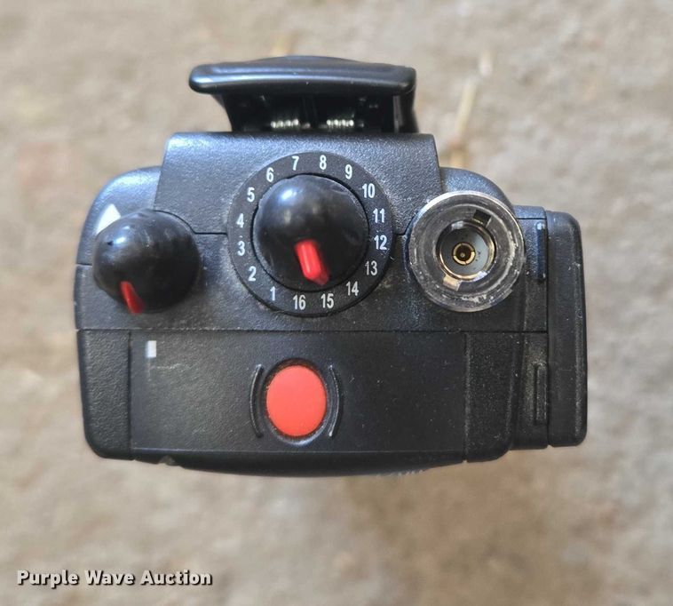 image for item EU3664 (11) radios