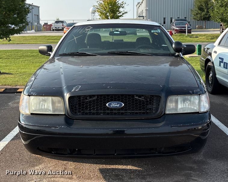 image for item EU4564 2008 Ford Crown Victoria Police Interceptor 