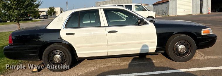 image for item EU4564 2008 Ford Crown Victoria Police Interceptor 