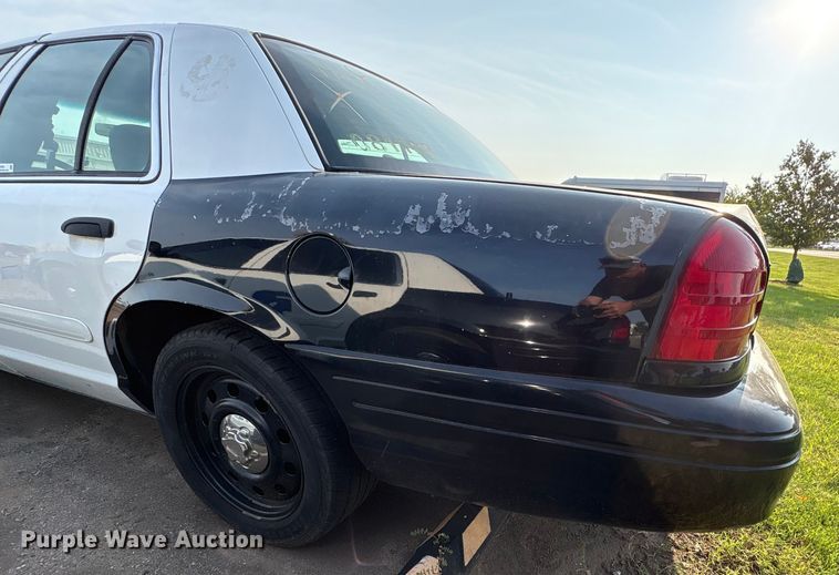 image for item EU4564 2008 Ford Crown Victoria Police Interceptor 
