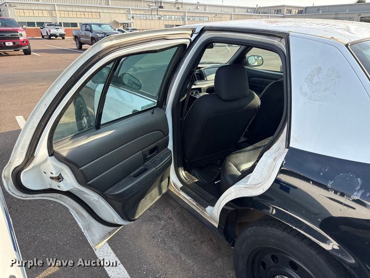 image for item EU4564 2008 Ford Crown Victoria Police Interceptor 