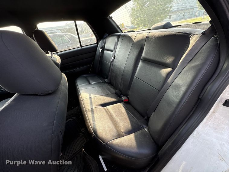 image for item EU4564 2008 Ford Crown Victoria Police Interceptor 