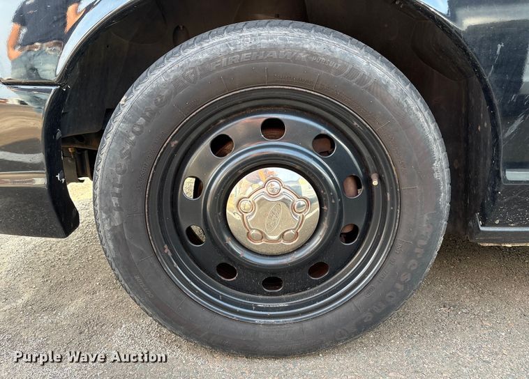 image for item EU4564 2008 Ford Crown Victoria Police Interceptor 