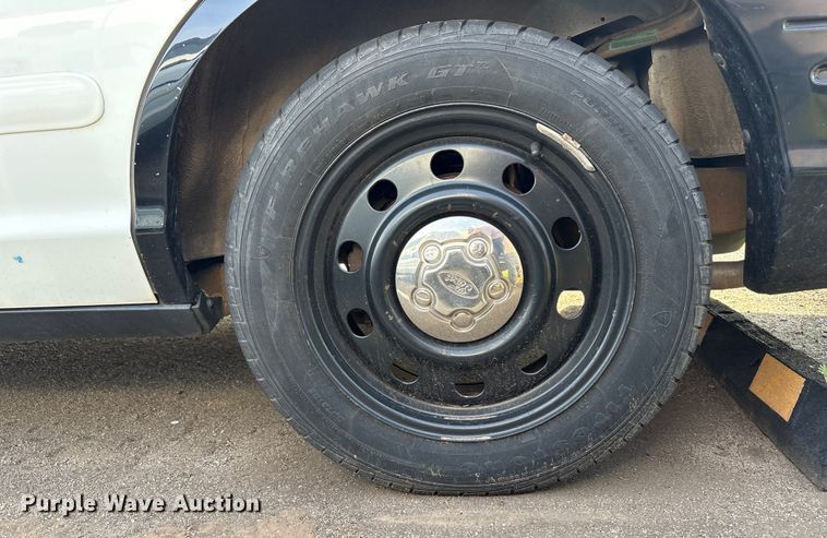 image for item EU4564 2008 Ford Crown Victoria Police Interceptor 