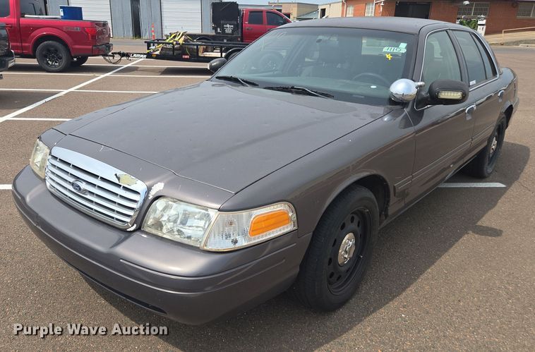 image for item EU4567 2007 Ford Crown Victoria Police Interceptor 