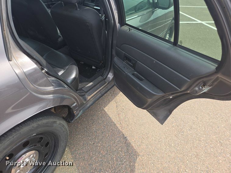 image for item EU4567 2007 Ford Crown Victoria Police Interceptor 