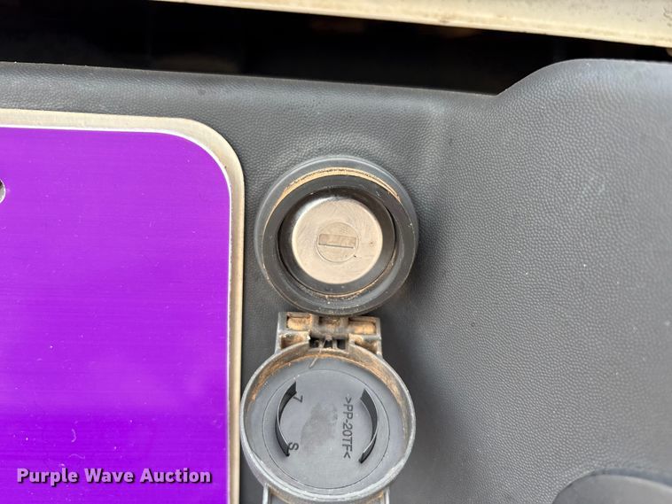 image for item EU4569 2007 Ford F150 SuperCab pickup truck