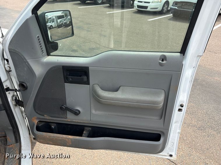 image for item EU4569 2007 Ford F150 SuperCab pickup truck