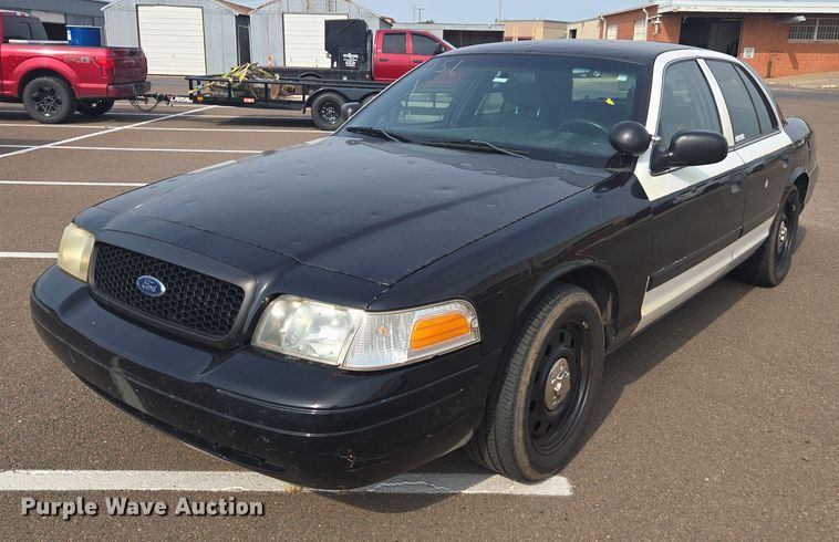 image for item EU4570 2011 Ford Crown Victoria Police Interceptor 