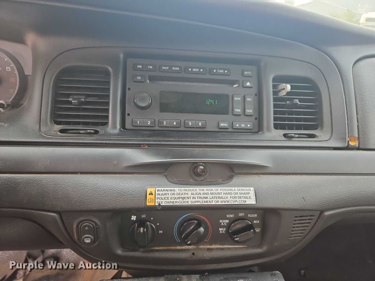 image for item EU4570 2011 Ford Crown Victoria Police Interceptor 