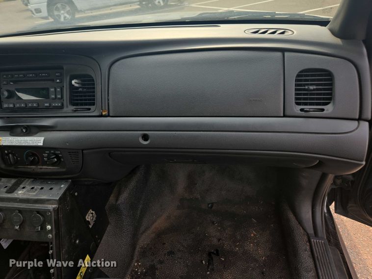 image for item EU4570 2011 Ford Crown Victoria Police Interceptor 