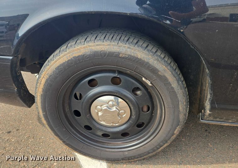 image for item EU4570 2011 Ford Crown Victoria Police Interceptor 