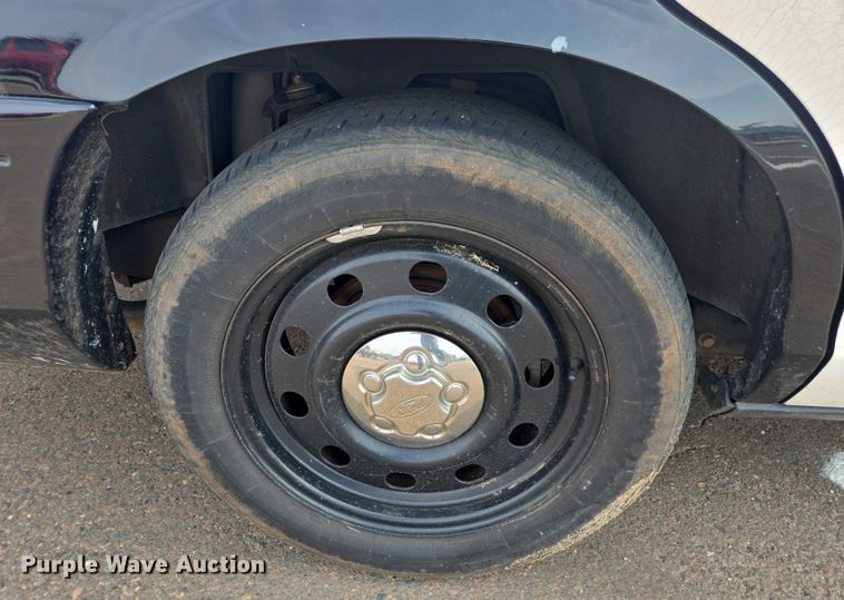 image for item EU4570 2011 Ford Crown Victoria Police Interceptor 