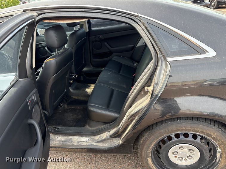 image for item EU4571 2011 Chevrolet Caprice Police 