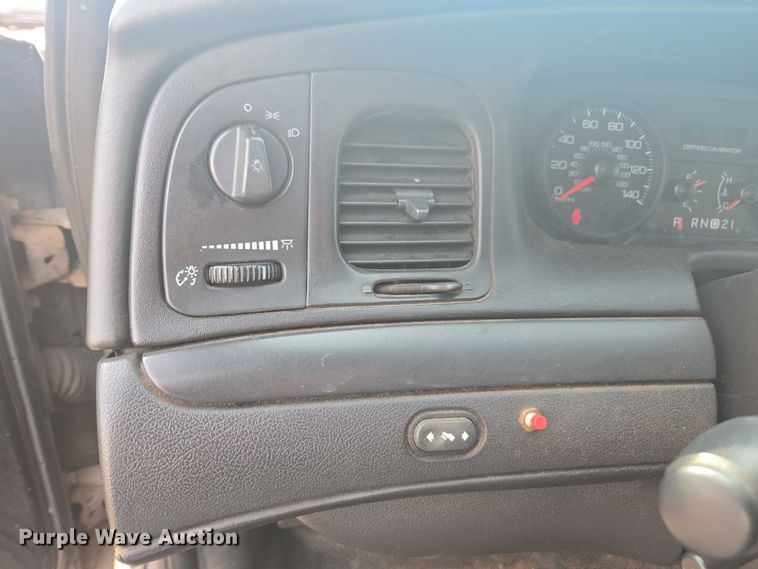 image for item EU4572 2010 Ford Crown Victoria 