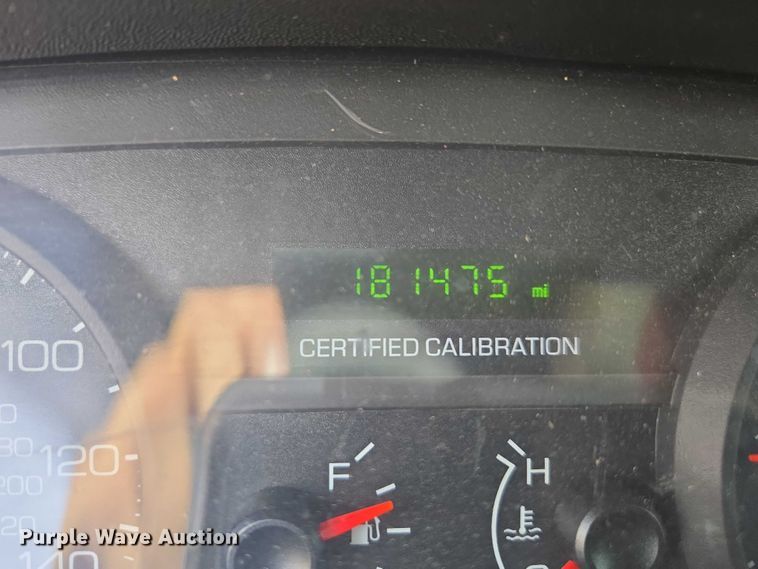 image for item EU4572 2010 Ford Crown Victoria 