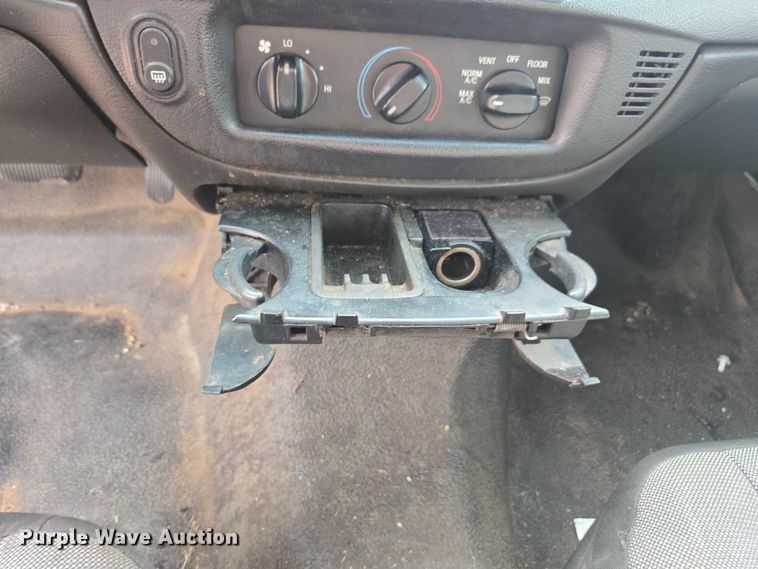 image for item EU4572 2010 Ford Crown Victoria 