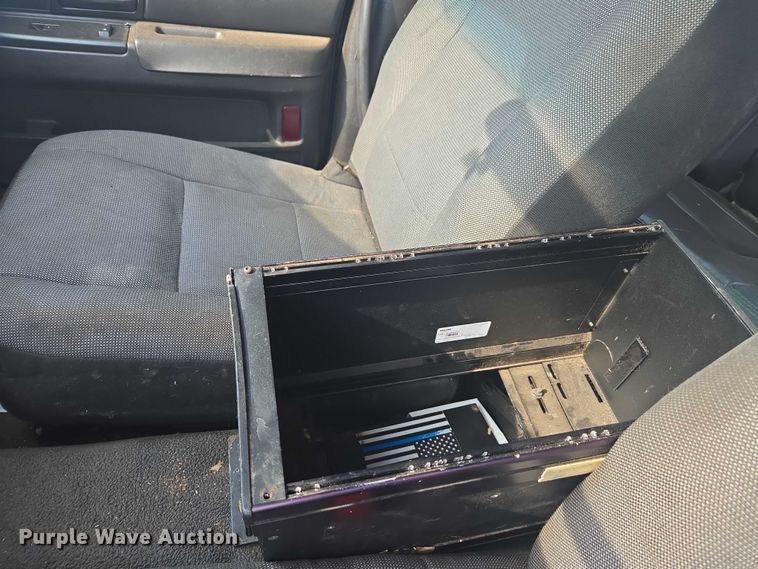 image for item EU4572 2010 Ford Crown Victoria 