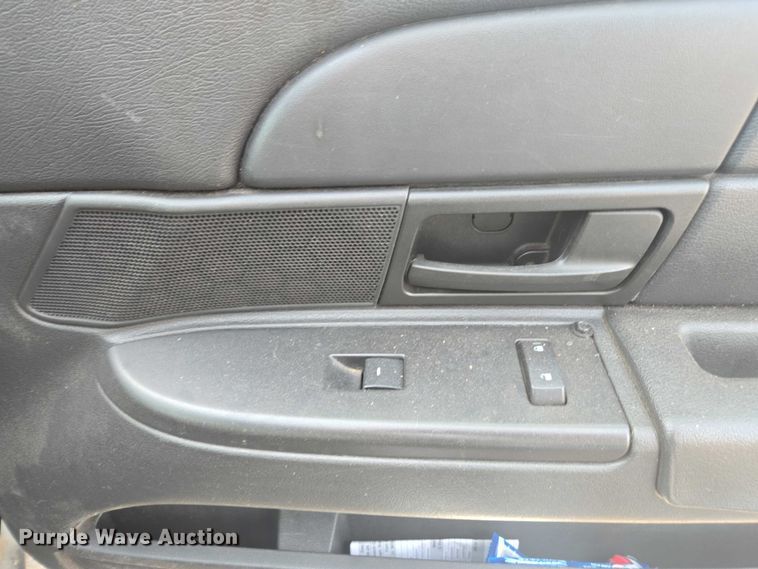 image for item EU4572 2010 Ford Crown Victoria 