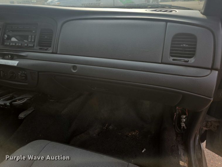 image for item EU4572 2010 Ford Crown Victoria 