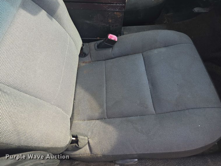 image for item EU4572 2010 Ford Crown Victoria 