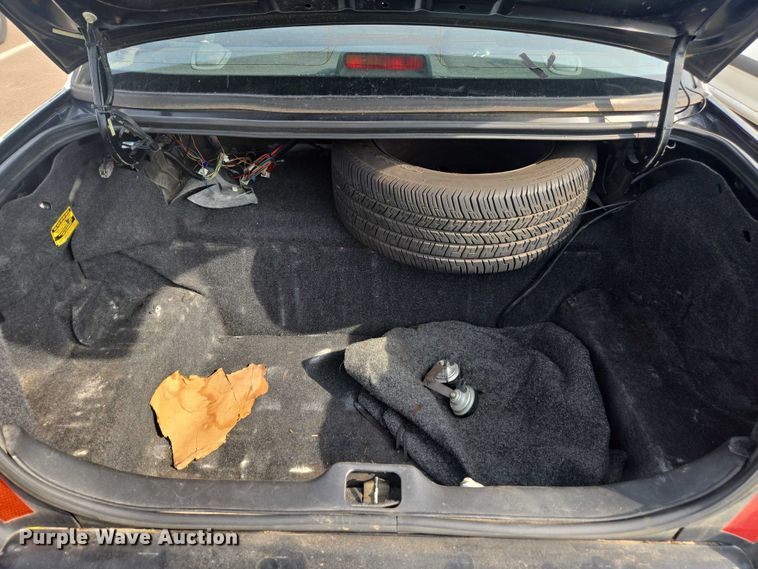 image for item EU4572 2010 Ford Crown Victoria 