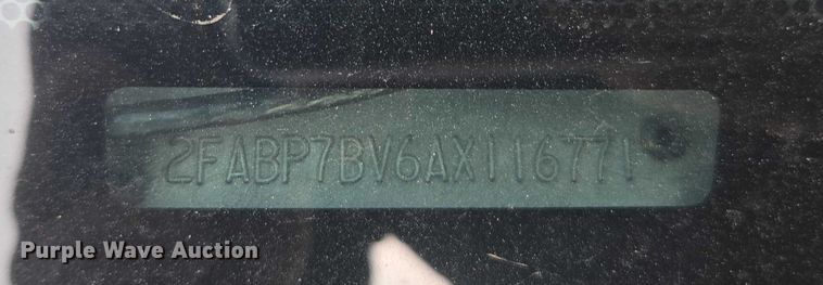 image for item EU4572 2010 Ford Crown Victoria 